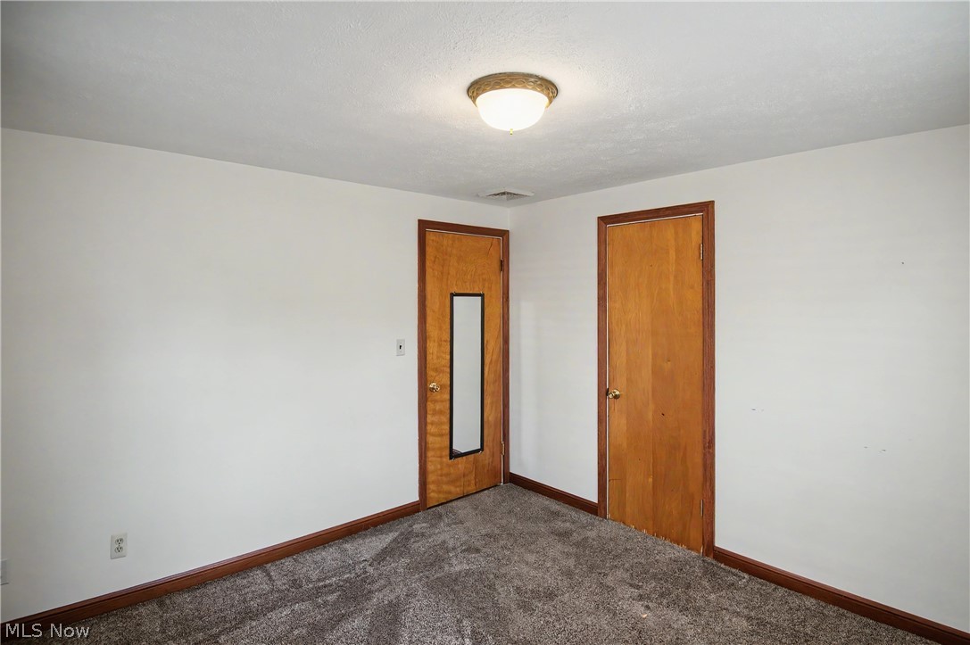 120 Centervale Avenue Youngstown OH 44512