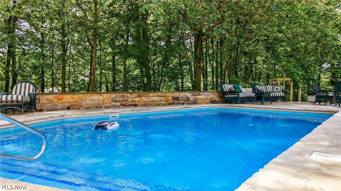 8830 Stone Ridge Drive SE Warren OH 44484