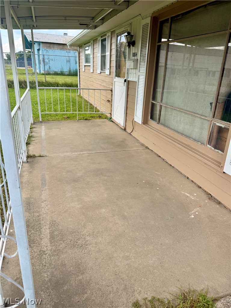 1884 Victoria Street SW Warren OH 44485