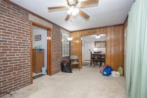 5105 W 6th Street Brooklyn Heights OH 44131