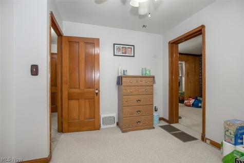 5105 W 6th Street Brooklyn Heights OH 44131