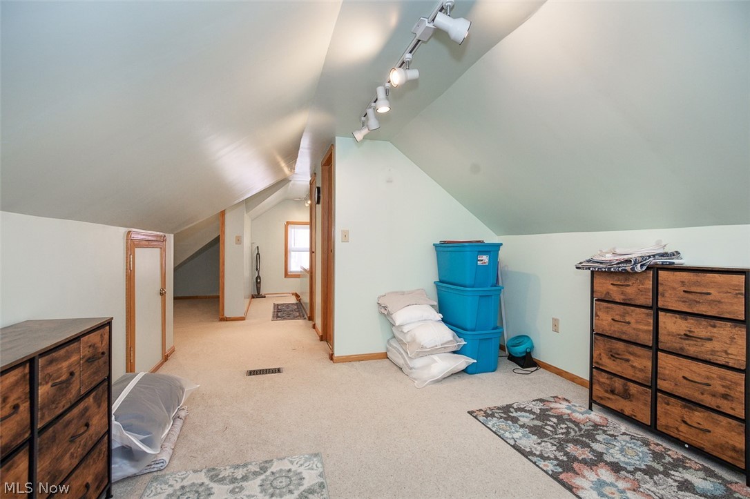 5105 W 6th Street Brooklyn Heights OH 44131