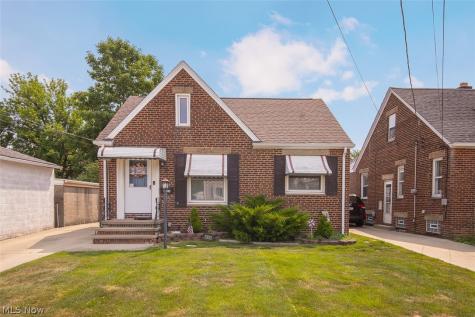 5105 W 6th Street Brooklyn Heights OH 44131