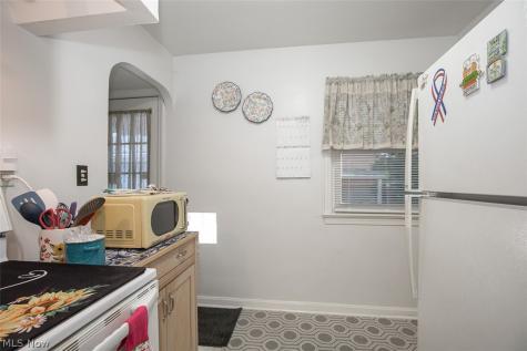 5105 W 6th Street Brooklyn Heights OH 44131