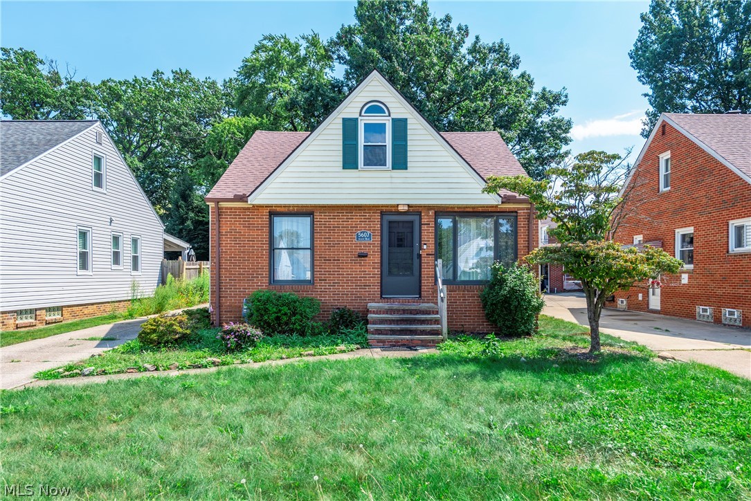 5607 Ackley Road Parma OH 44129