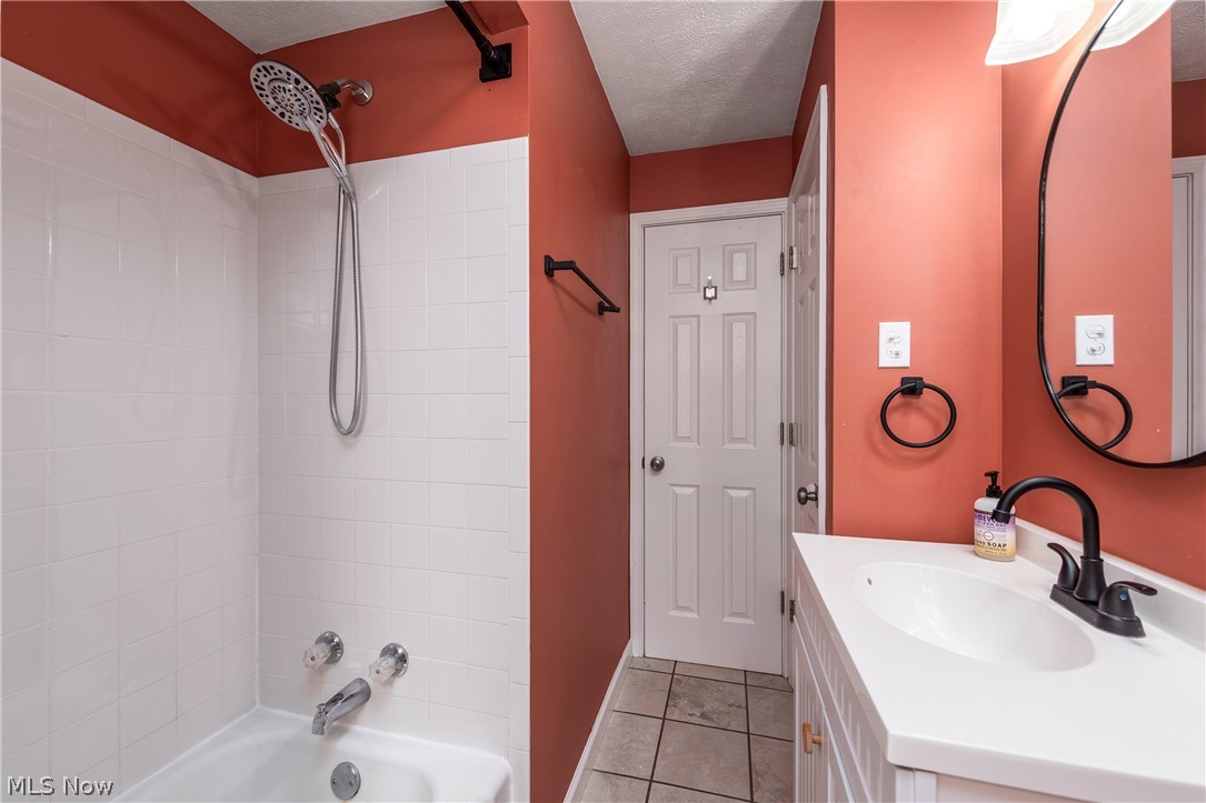 5607 Ackley Road Parma OH 44129