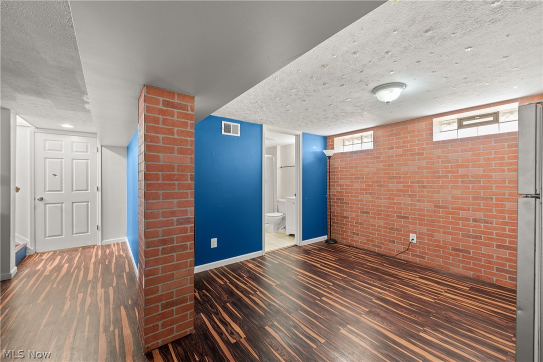 5607 Ackley Road Parma OH 44129
