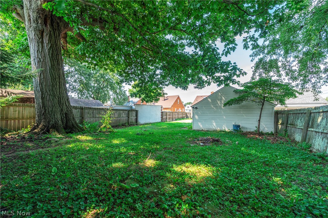 5607 Ackley Road Parma OH 44129