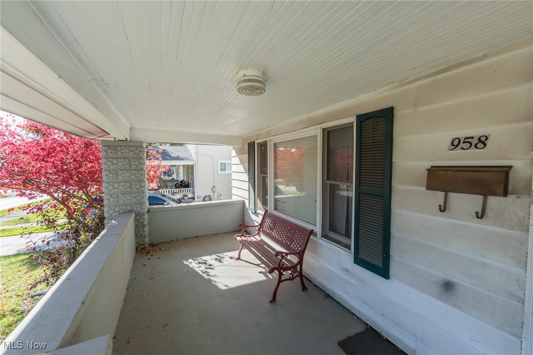 958 Oakland Avenue Akron OH 44310