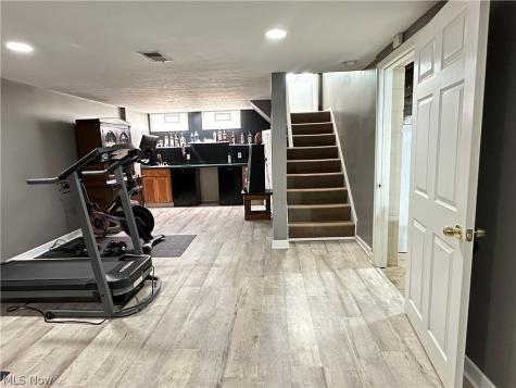 10124 Keswick Drive Parma Heights OH 44130