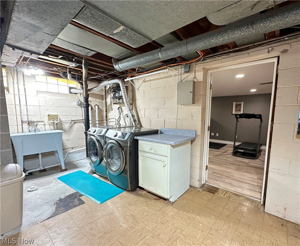 10124 Keswick Drive Parma Heights OH 44130