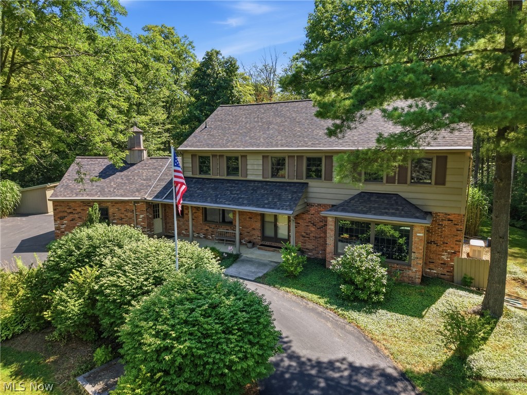 17953 Lost Trail Chagrin Falls OH 44023