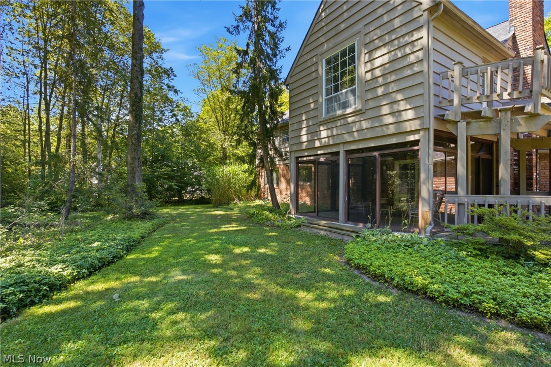 17953 Lost Trail Chagrin Falls OH 44023