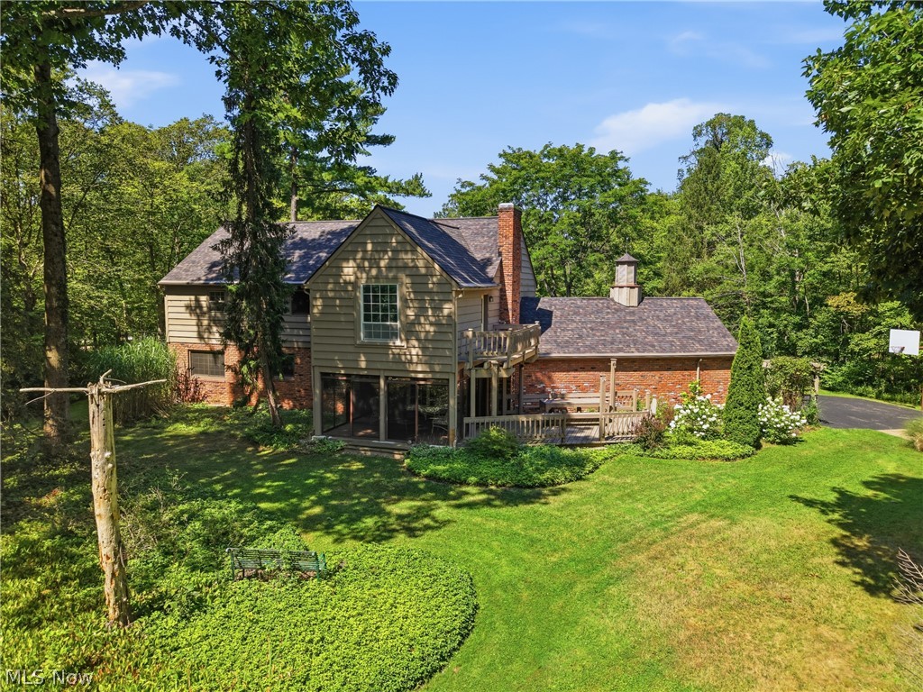 17953 Lost Trail Chagrin Falls OH 44023