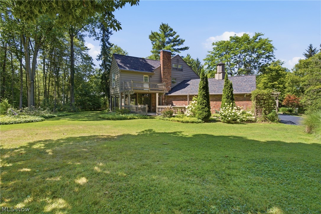 17953 Lost Trail Chagrin Falls OH 44023