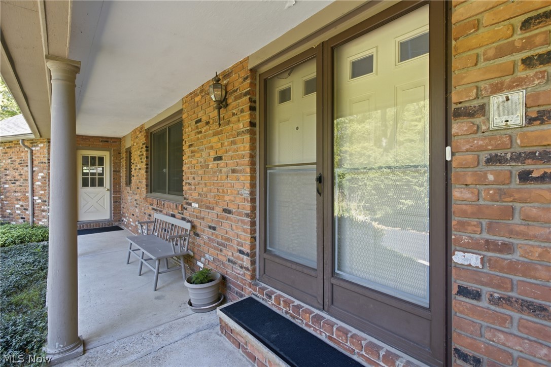 17953 Lost Trail Chagrin Falls OH 44023