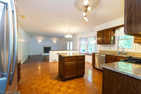 1273 Sharonbrook Drive Twinsburg OH 44087