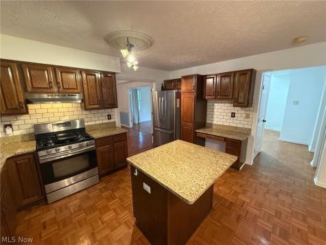 1273 Sharonbrook Drive Twinsburg OH 44087