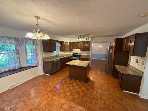 1273 Sharonbrook Drive Twinsburg OH 44087
