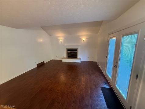 1273 Sharonbrook Drive Twinsburg OH 44087