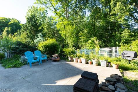 1273 Sharonbrook Drive Twinsburg OH 44087