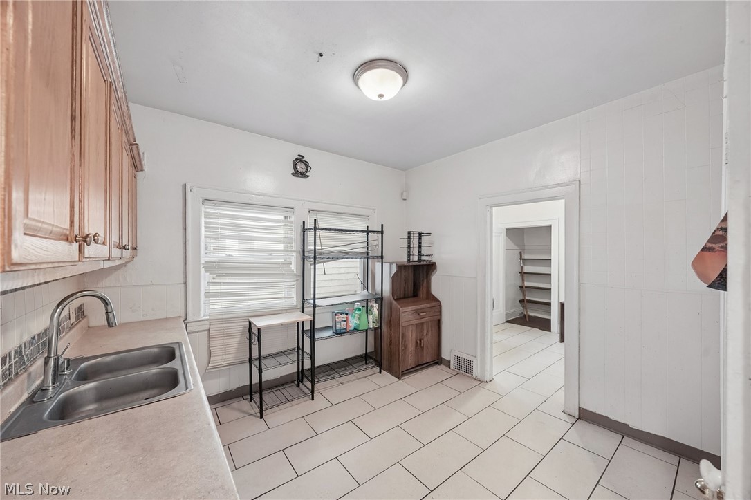 3339 E 139th Street Cleveland OH 44120