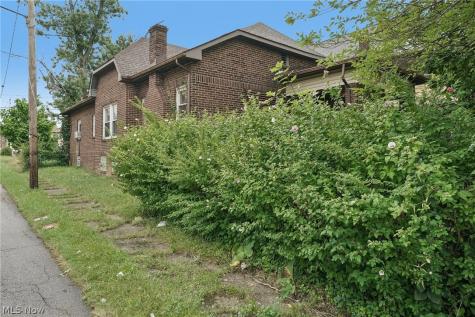 3339 E 139th Street Cleveland OH 44120