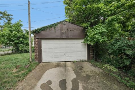 3339 E 139th Street Cleveland OH 44120