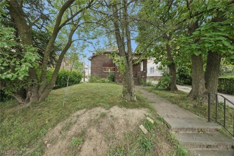 3339 E 139th Street Cleveland OH 44120