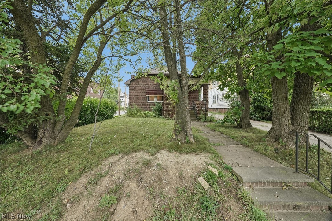 3339 E 139th Street Cleveland OH 44120