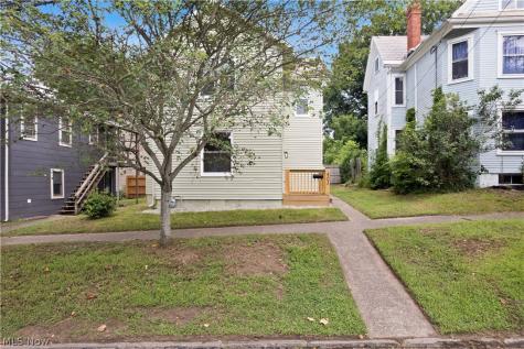 403 E Montgomery Street Marietta OH 45750