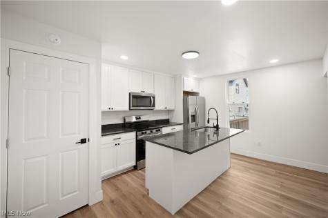 403 E Montgomery Street Marietta OH 45750
