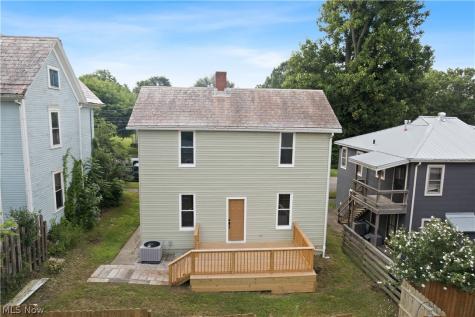 403 E Montgomery Street Marietta OH 45750