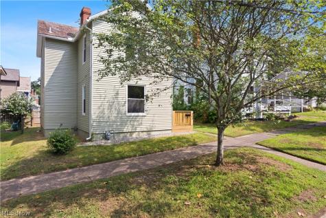 403 E Montgomery Street Marietta OH 45750