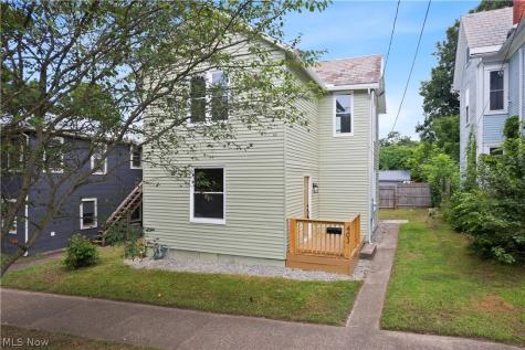403 E Montgomery Street Marietta OH 45750