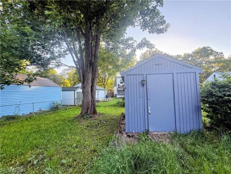1054 Merton Avenue Akron OH 44306