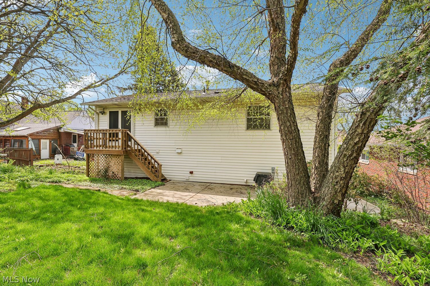 1789 E 232nd Street Euclid OH 44117
