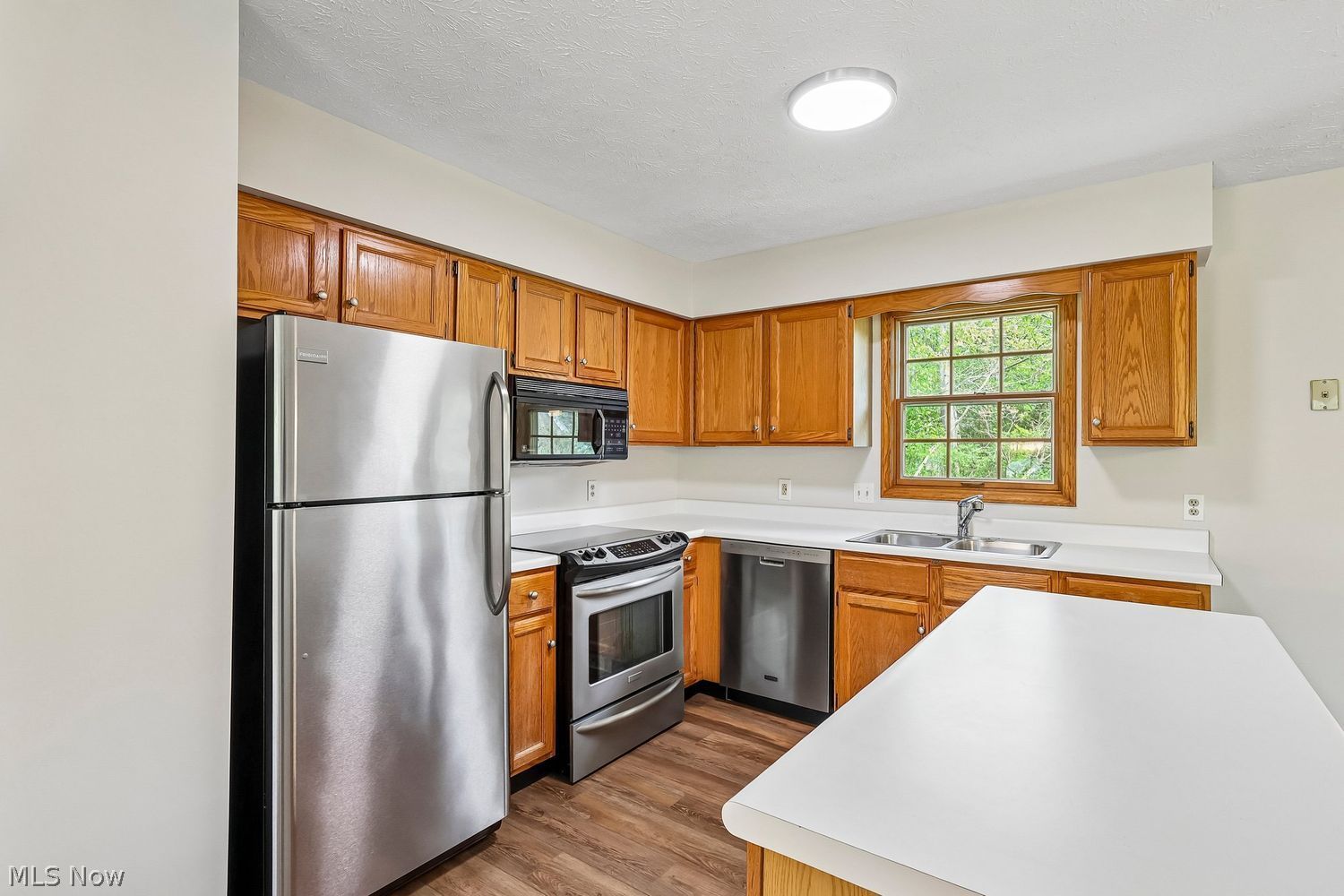 1789 E 232nd Street Euclid OH 44117