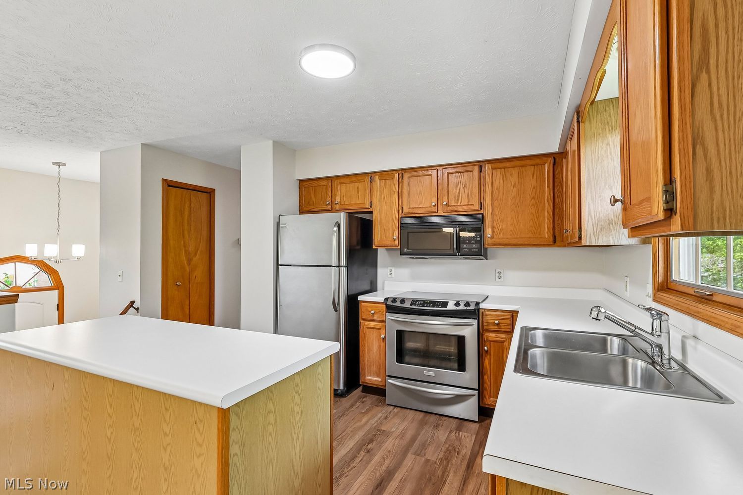 1789 E 232nd Street Euclid OH 44117