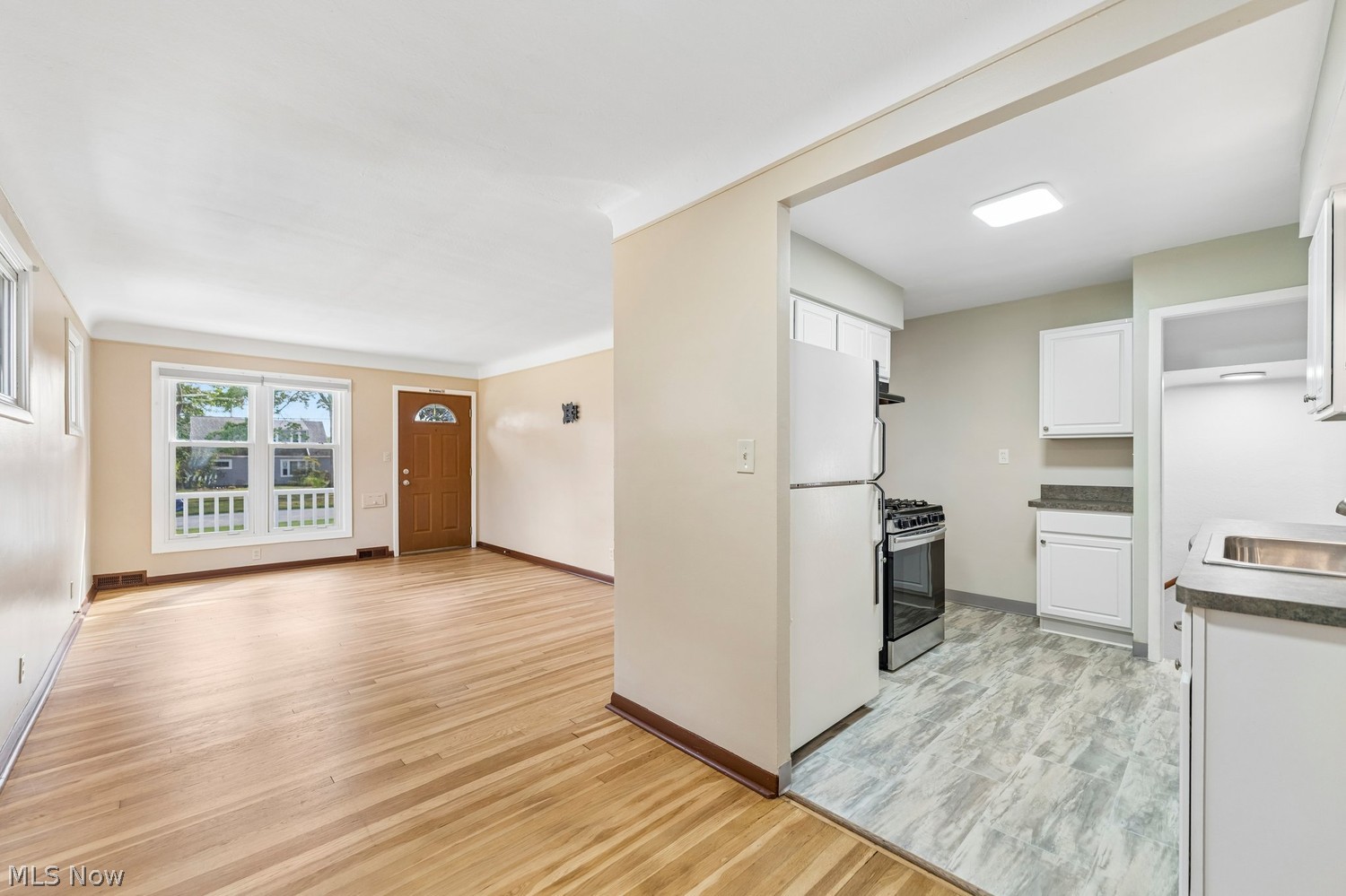 24018 Knickerbocker Road Bay Village OH 44140