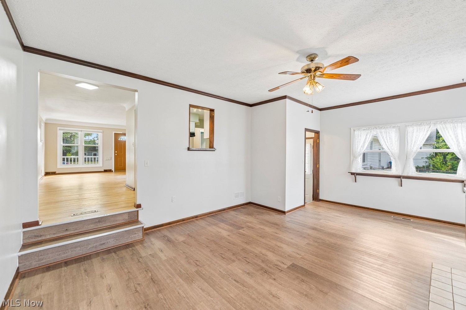 24018 Knickerbocker Road Bay Village OH 44140
