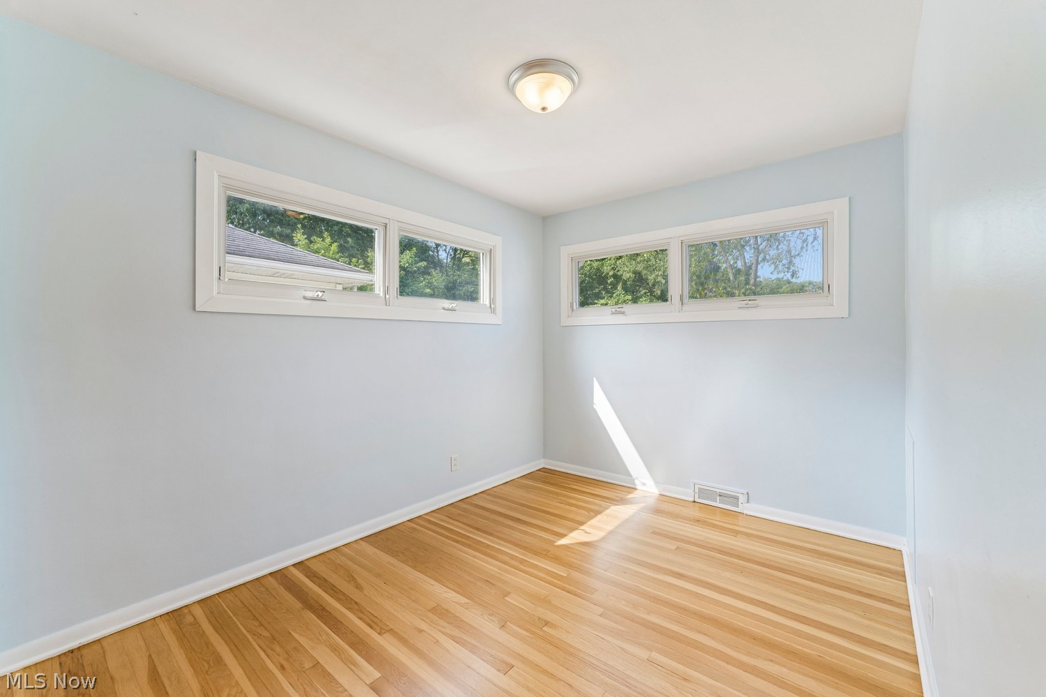 24018 Knickerbocker Road Bay Village OH 44140