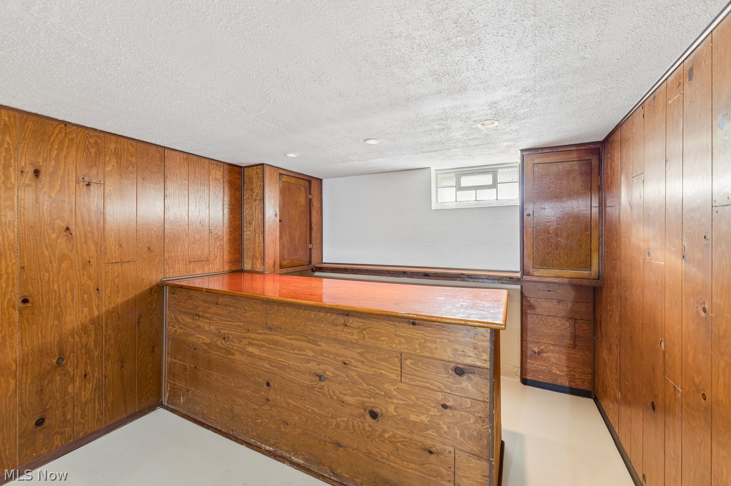 24018 Knickerbocker Road Bay Village OH 44140