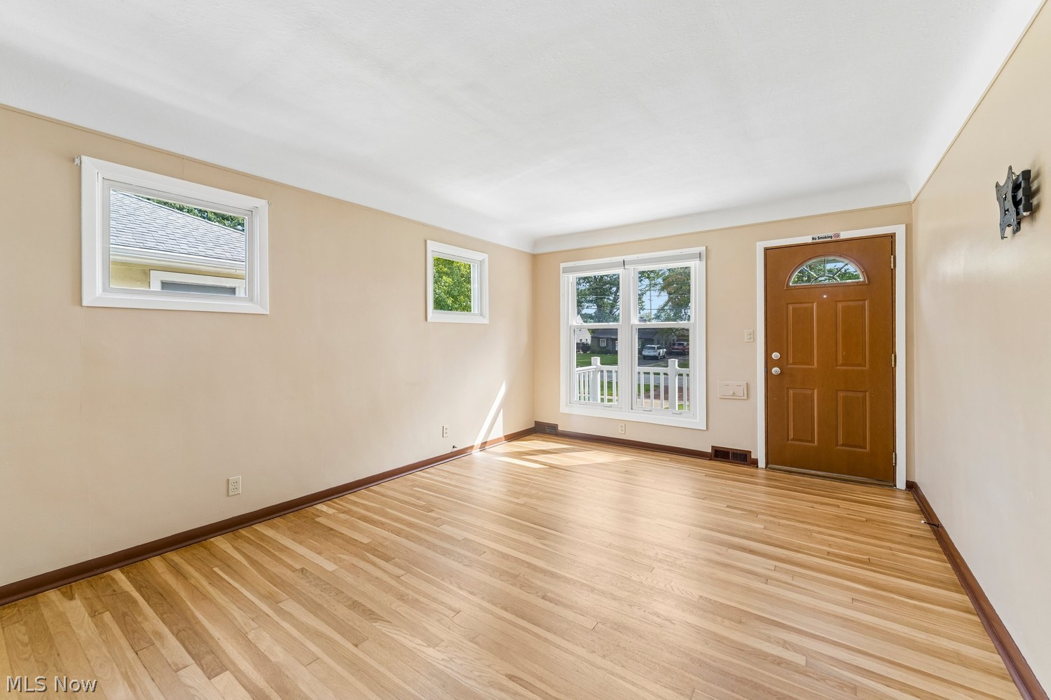 24018 Knickerbocker Road Bay Village OH 44140