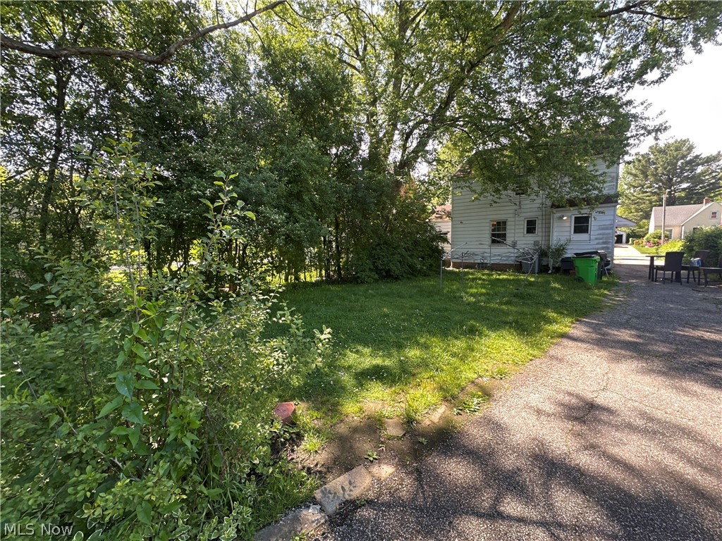 20711 E Ridgewood Avenue Warrensville Heights OH 44122