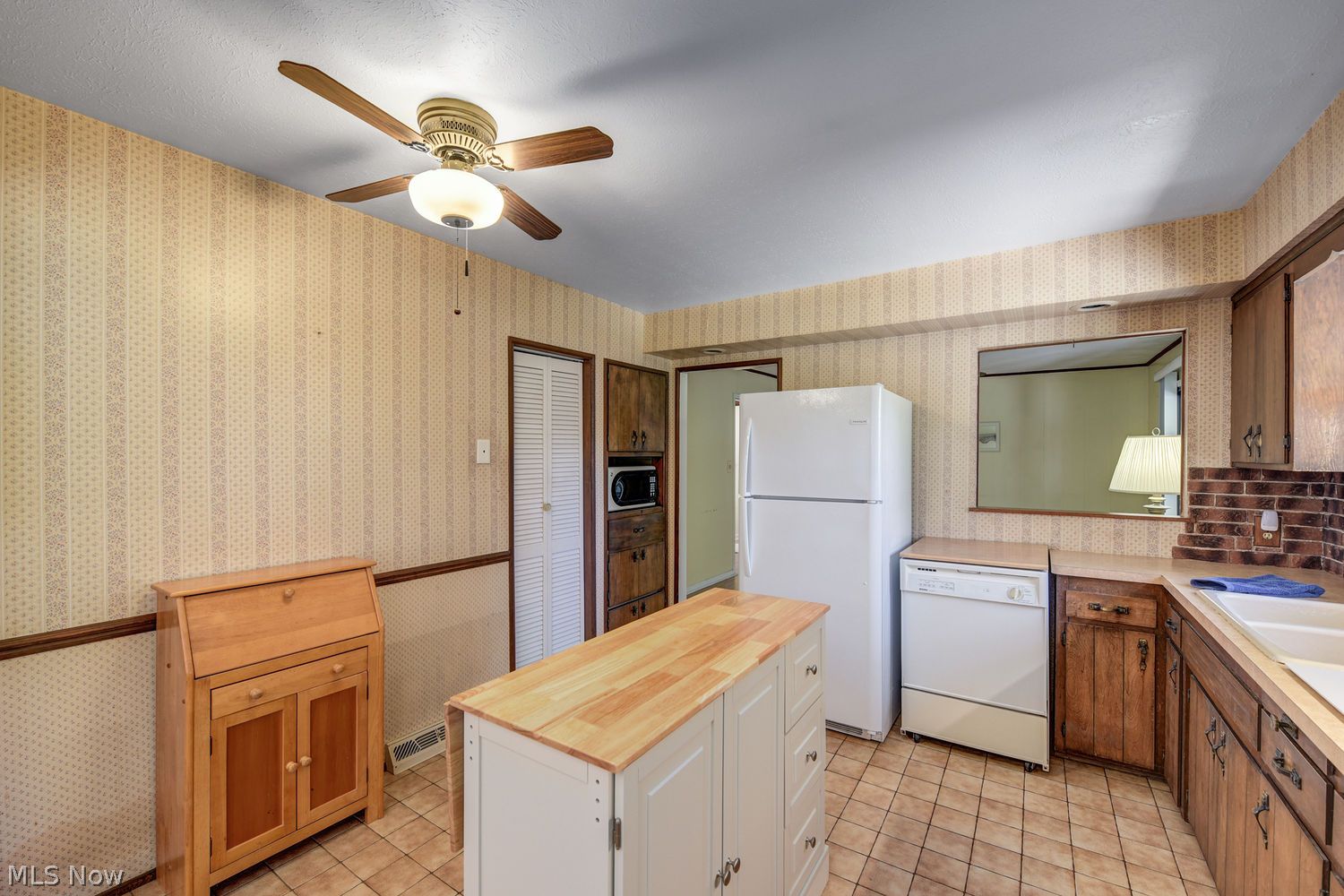 6100 Sequoia Drive Parma OH 44134