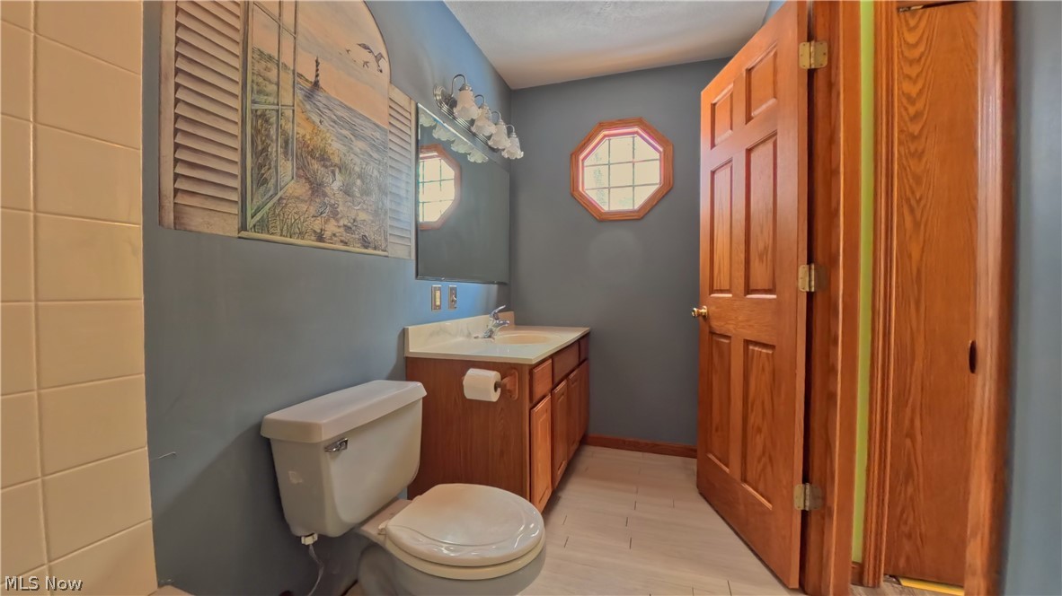 48276 Dyke Road Negley OH 44441