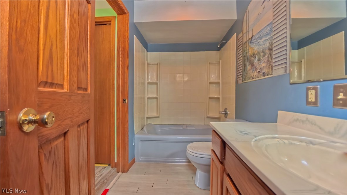 48276 Dyke Road Negley OH 44441