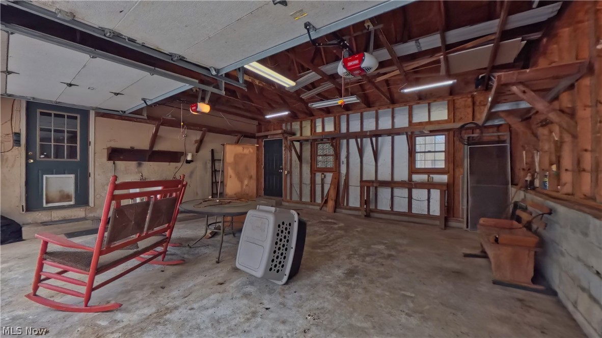 48276 Dyke Road Negley OH 44441