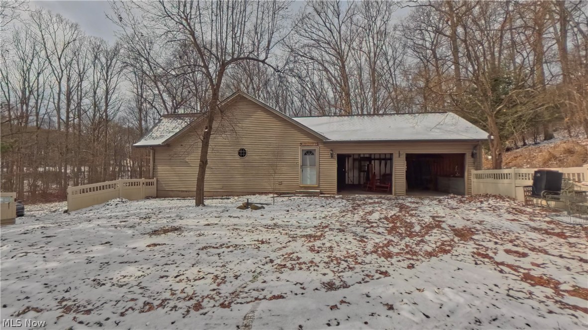 48276 Dyke Road Negley OH 44441
